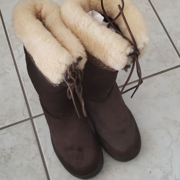 UGG sheep wool leather boots - Picture 1 of 3